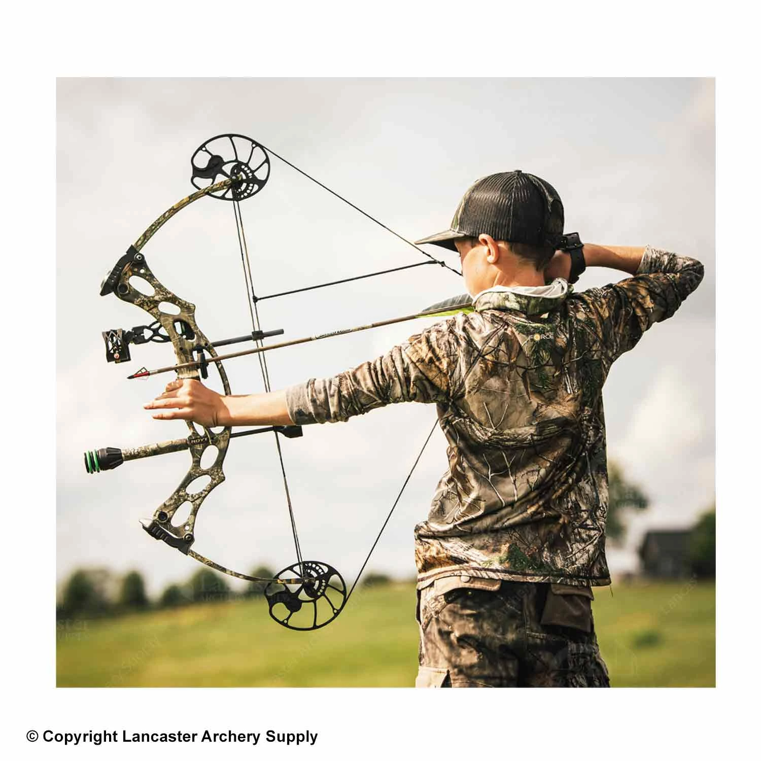 Hoyt Kobalt Youth Bow Package (Camo Colors)